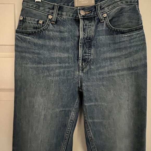 Everlane The ’90S Cheeky Jean in Vintage Mid Blue - Picture 3 of 7